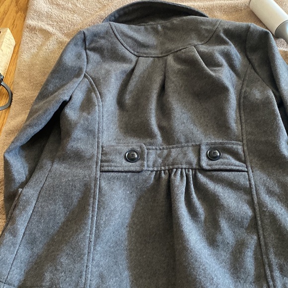 Coat - Picture 7 of 10